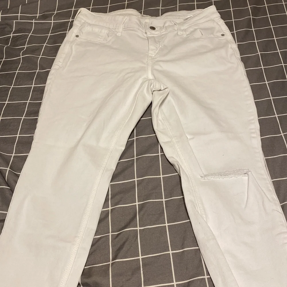 OLD NAVY. Women’s jeans. - Picture 4 of 7